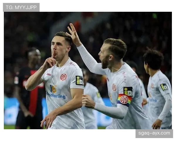 斯图加特主帅提振士气,德甲反弹在望 斯图加特主帅提振士气,德甲反弹在望