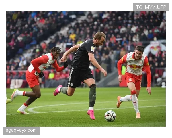 拜仁慕尼黑赛后回应：球队表现与未来调整方向