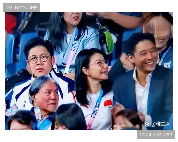 季丽萍别人的周末是逛街喝茶，她却在豪宅里数钱数到手软，活成另一种人生赢家！